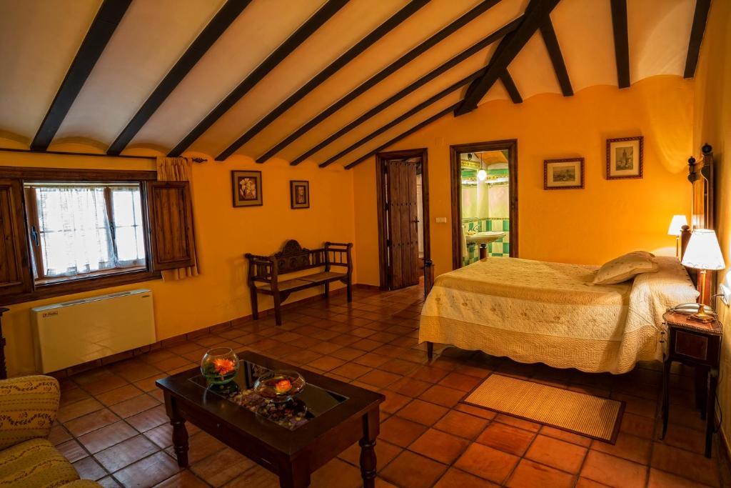 Hotel Bodega La Venta Casas De Los Pinos Стая снимка